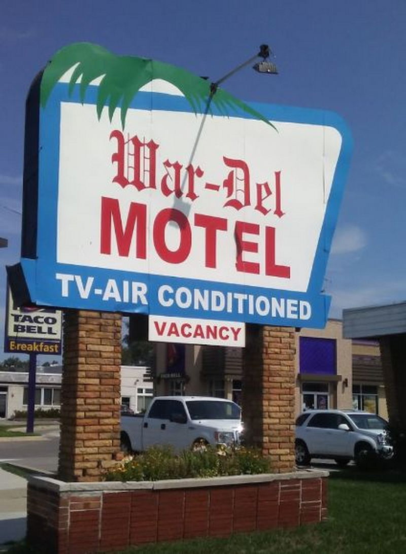 War-Del Motel